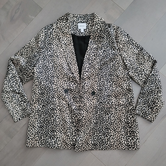 Nine West Cheetah Blazer - Picture 3 of 15